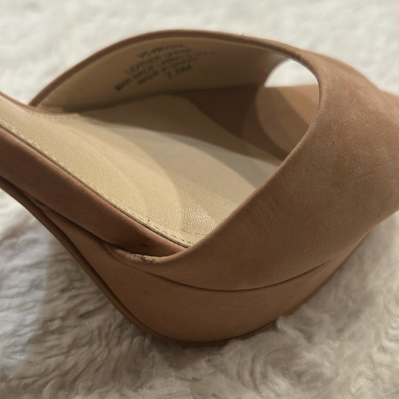 Vince Camuto Blush Tan Platform Sandals - Picture 11 of 16